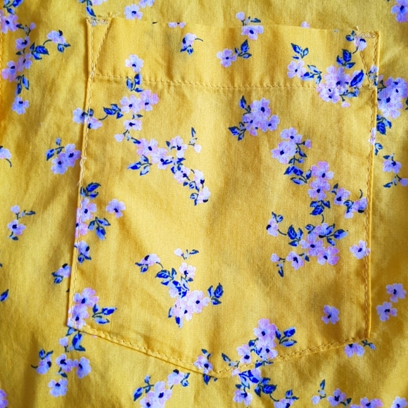 GAP Women's Yellow Floral Button Down Shirt Size M - Picture 2 of 16
